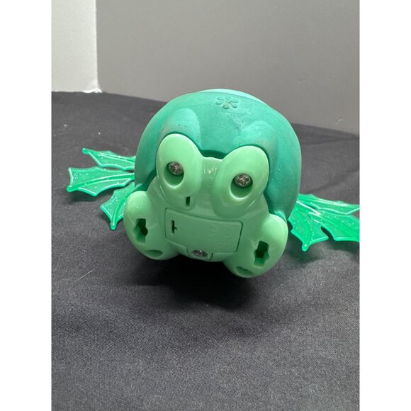 Windzie Christmas Cheer Mistletoe Interactive Singing Green Toy With Wings - Picture 3 of 4